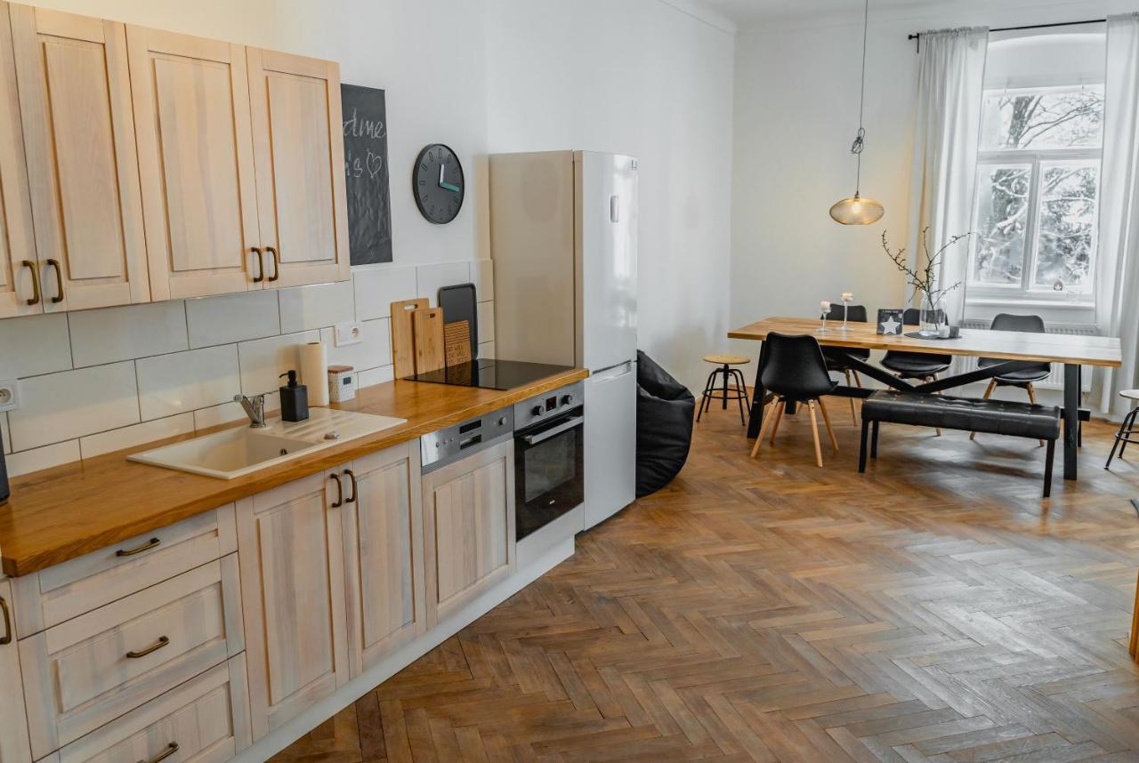 Aparthotel Stará Škola Hedeč Králíky Exterior foto